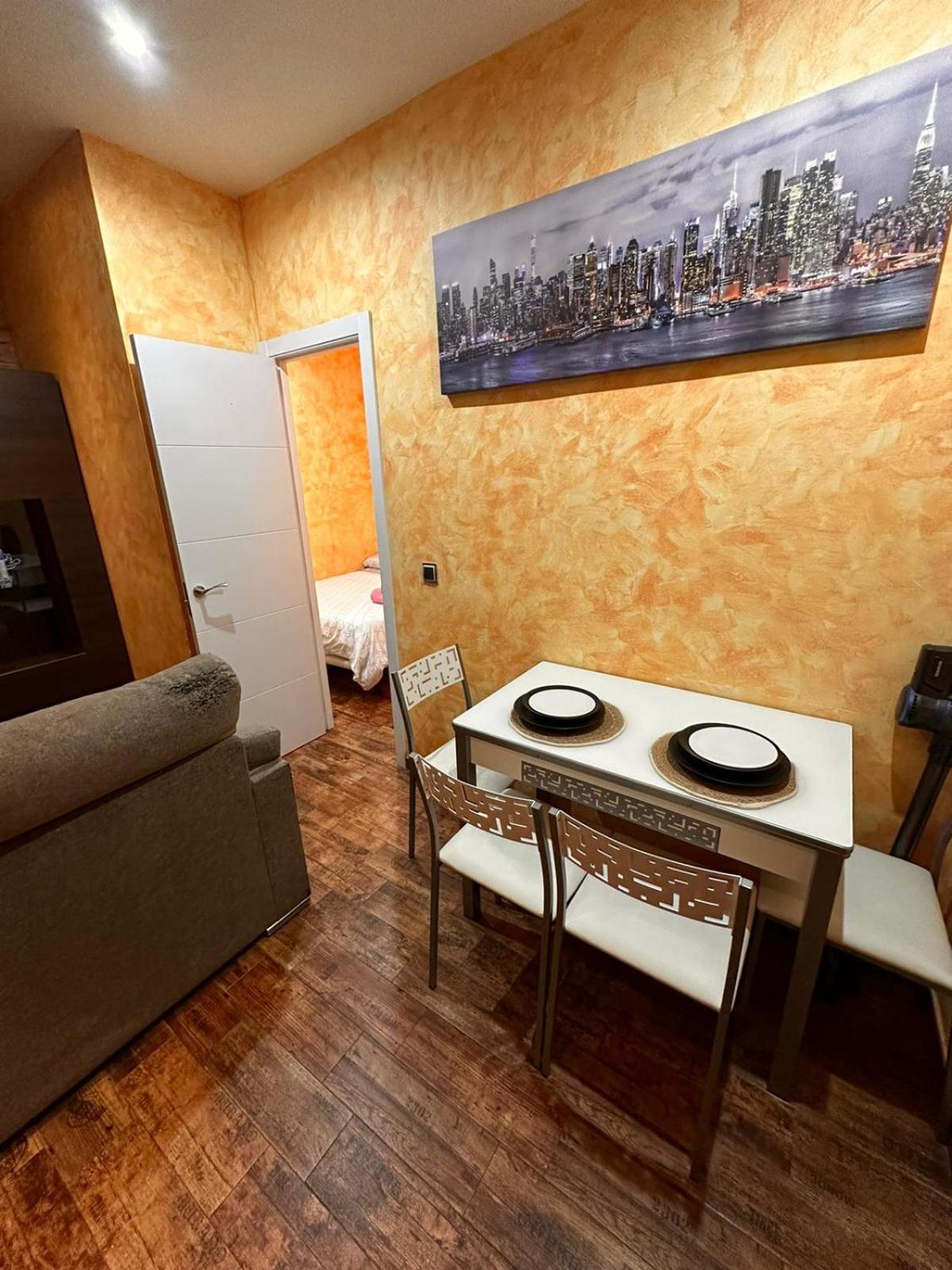 Casa Centrica, En Barrio Bohemio Appartement Madrid Buitenkant foto