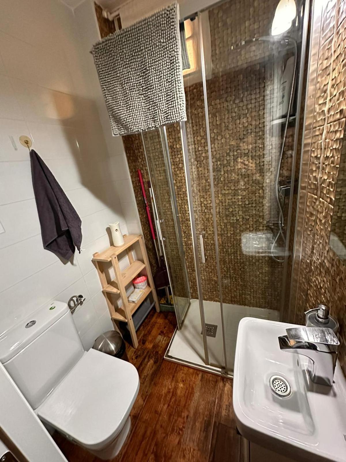 Casa Centrica, En Barrio Bohemio Appartement Madrid Buitenkant foto